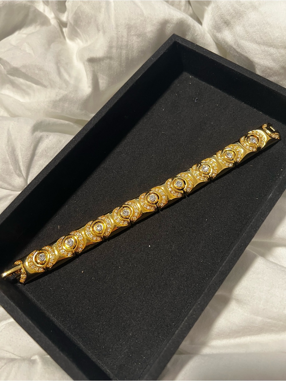 Vintage luxurious Gold Bracelet for Women- 8”